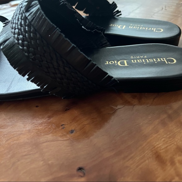 CHRISTIAN DIOR
Lambskin Braided Wave Sandal - Picture 11 of 16